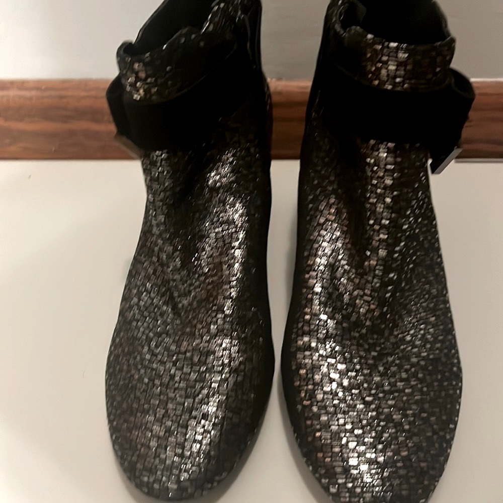 Alex Marie Women's Mayleen Metallic Ankle Bow Block Heel Booties Black 9